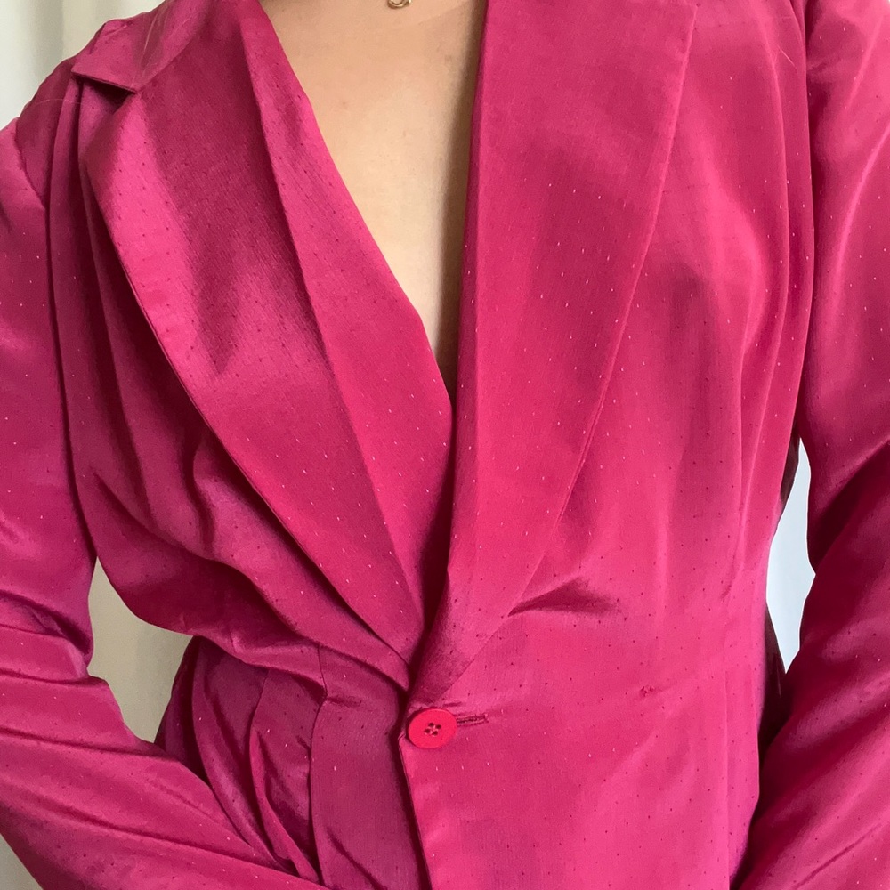 Pink blouse - Picture 2 of 3